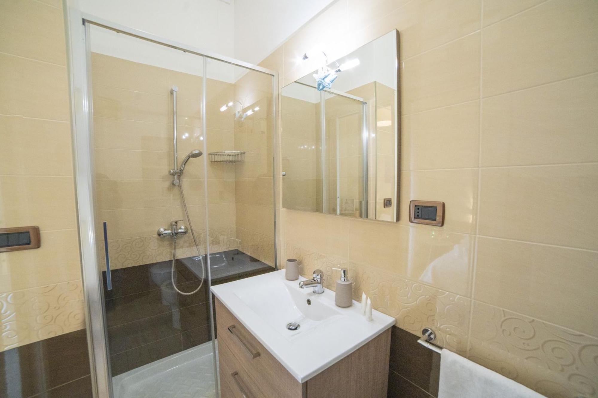 B&B A Due Passi Otranto Exterior photo