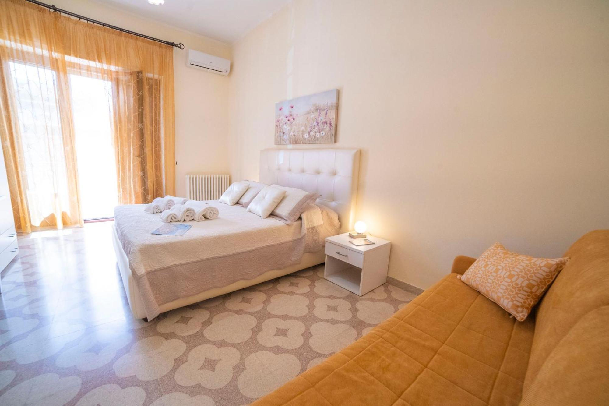 B&B A Due Passi Otranto Exterior photo