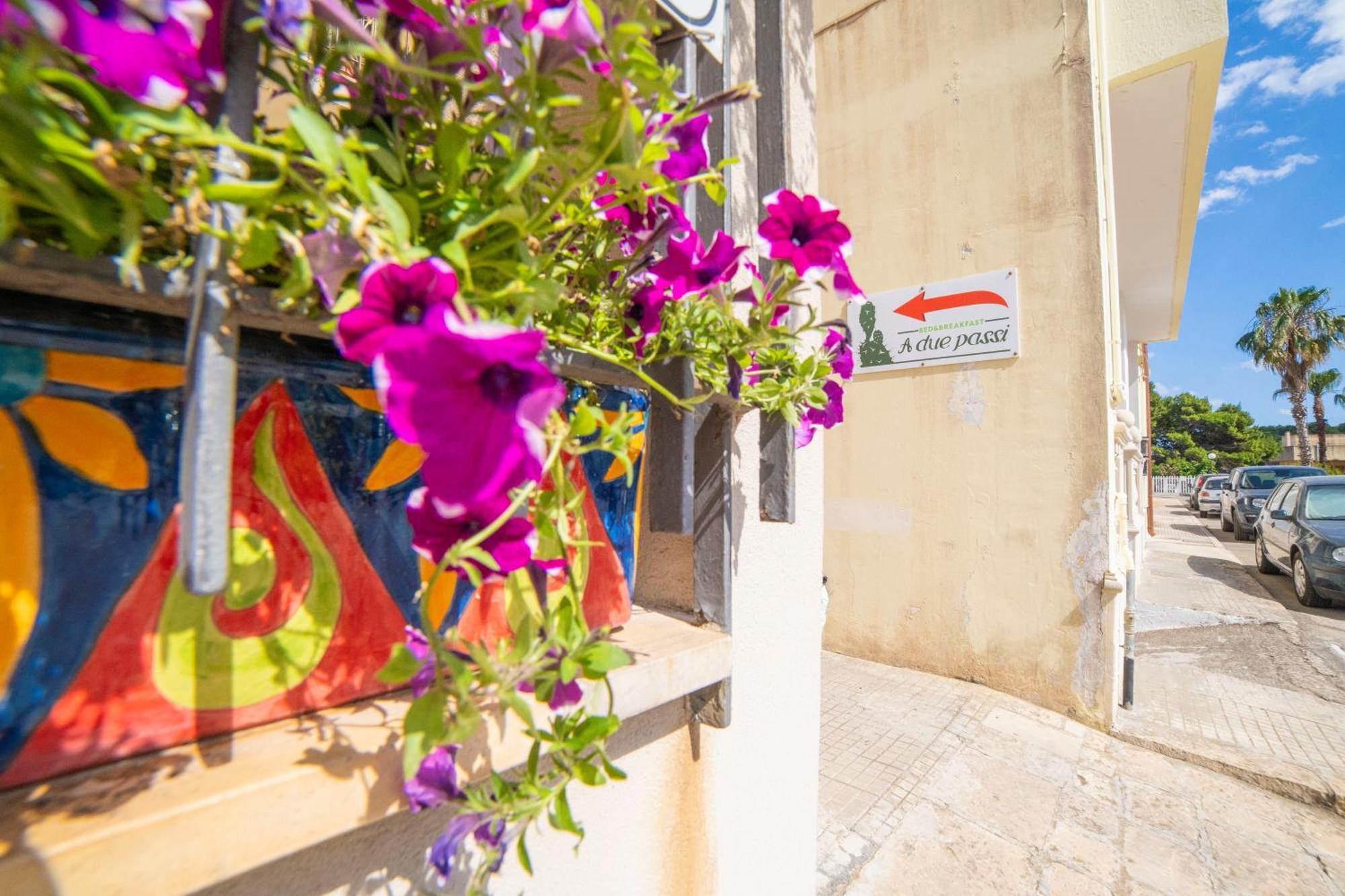 B&B A Due Passi Otranto Exterior photo