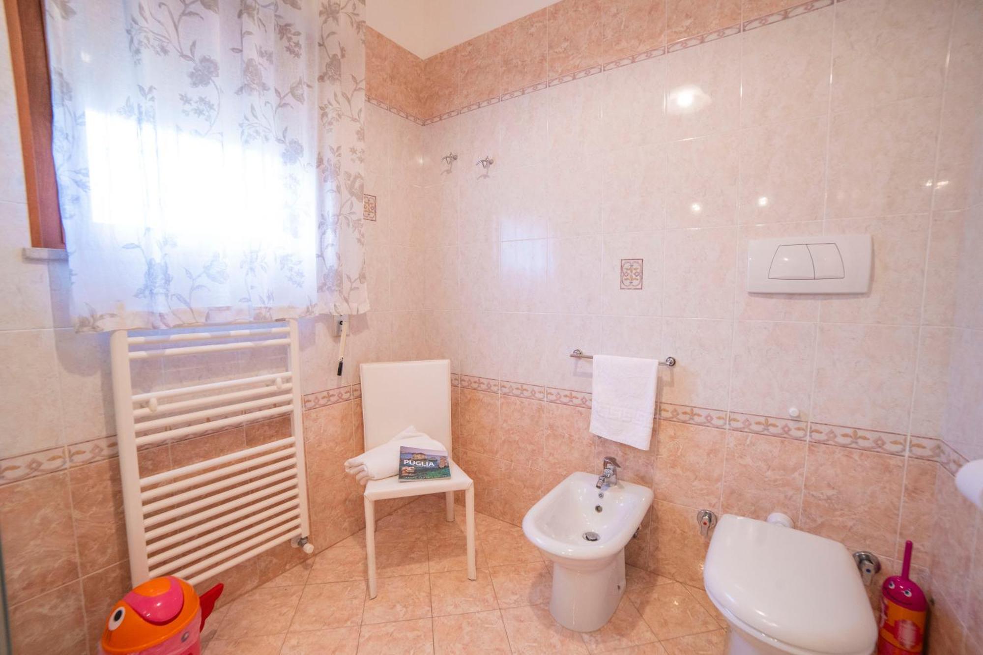 B&B A Due Passi Otranto Exterior photo